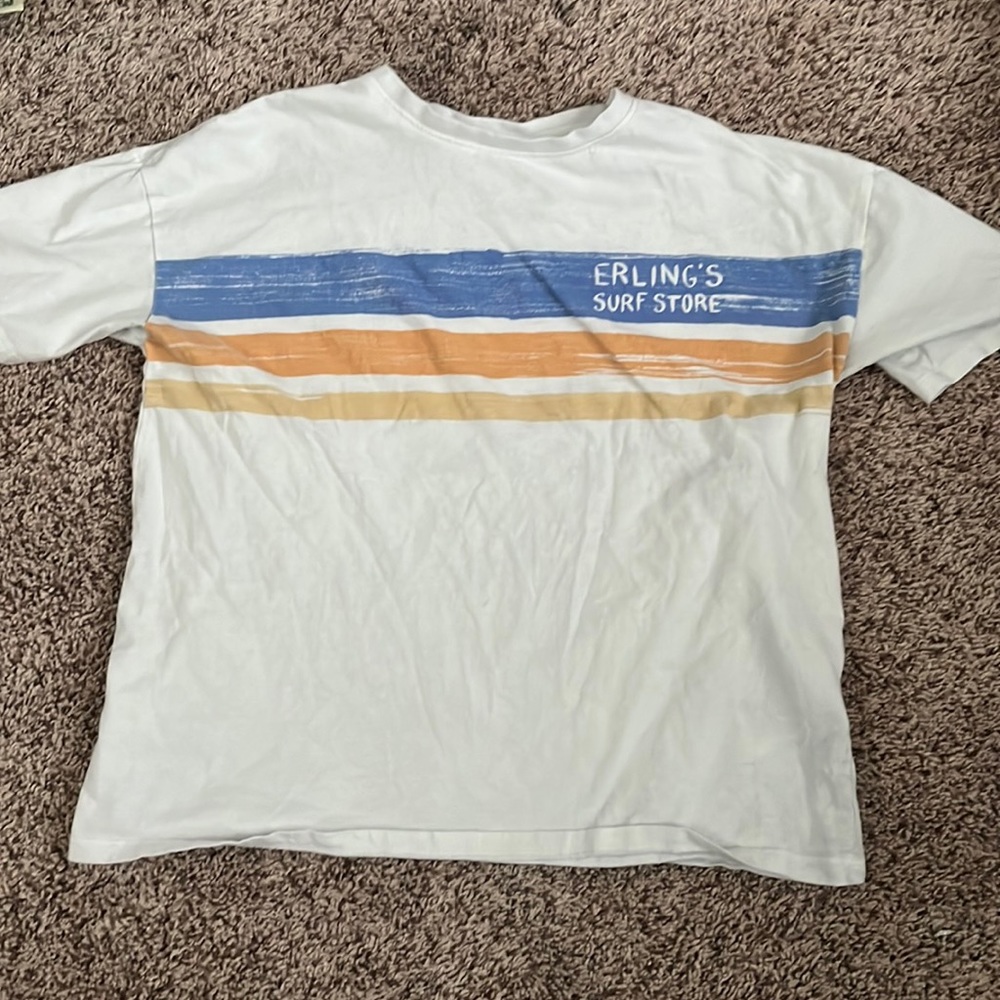 H&M Erling’s surf store t-shirt